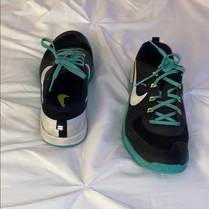 Nike flywire shoes